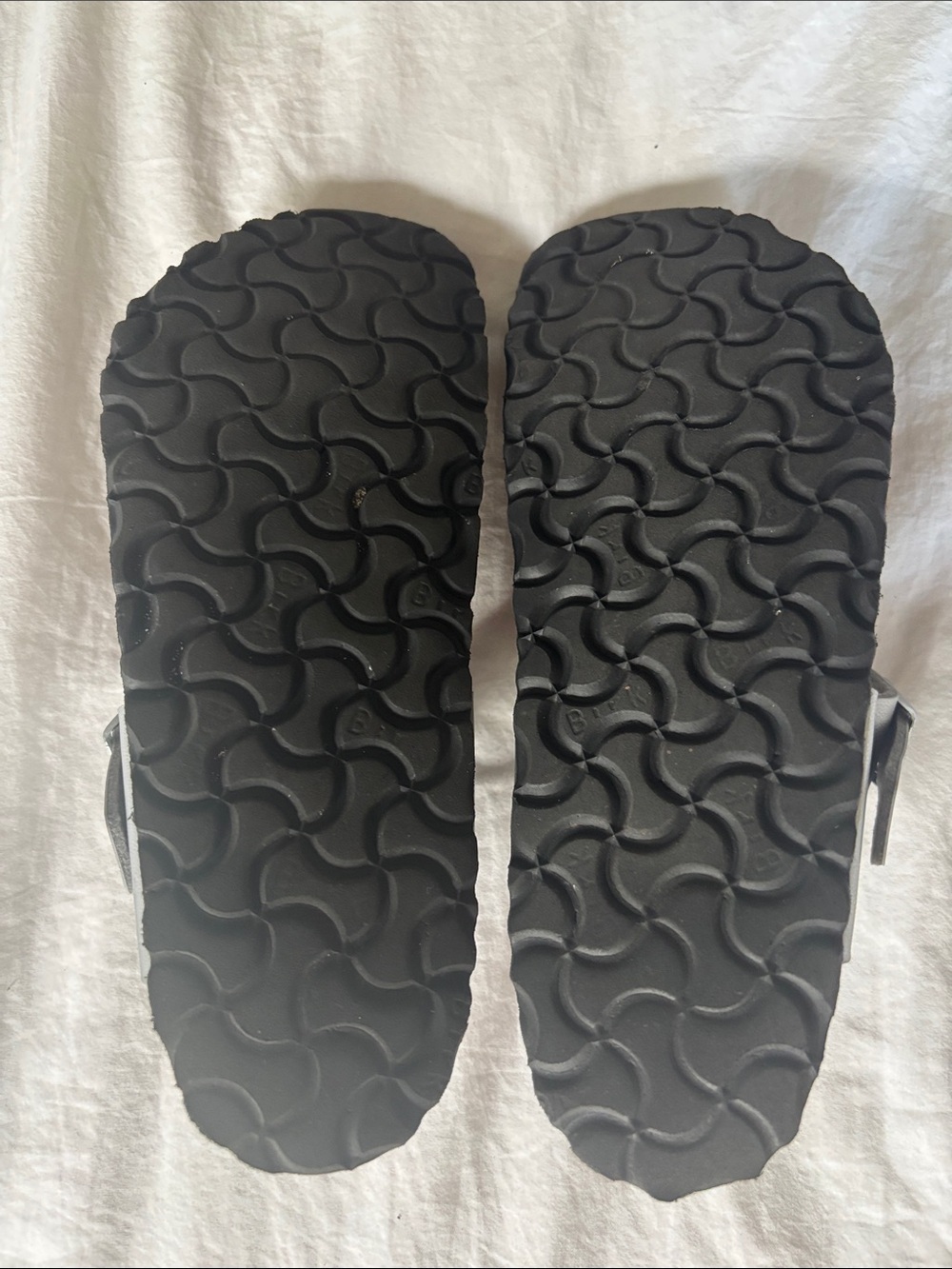 EUC Birkenstock Gizeh Birko-Flor in Silver, 37 - Picture 4 of 9